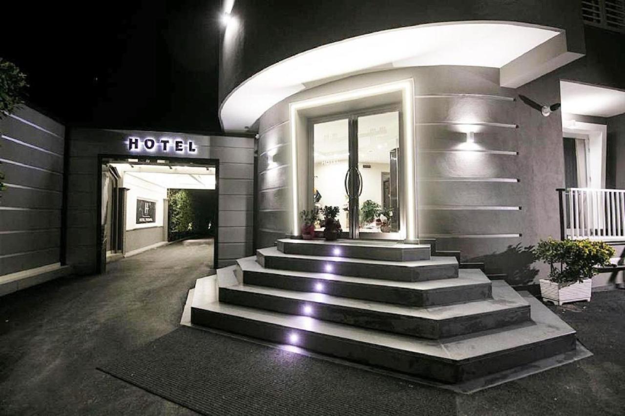 Hotel Trionfal Qualiano Dış mekan fotoğraf