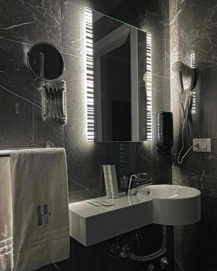 Hotel Trionfal Qualiano Dış mekan fotoğraf